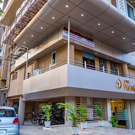 Hotel Pleasant Lake Ahmadábád Kültér fotó